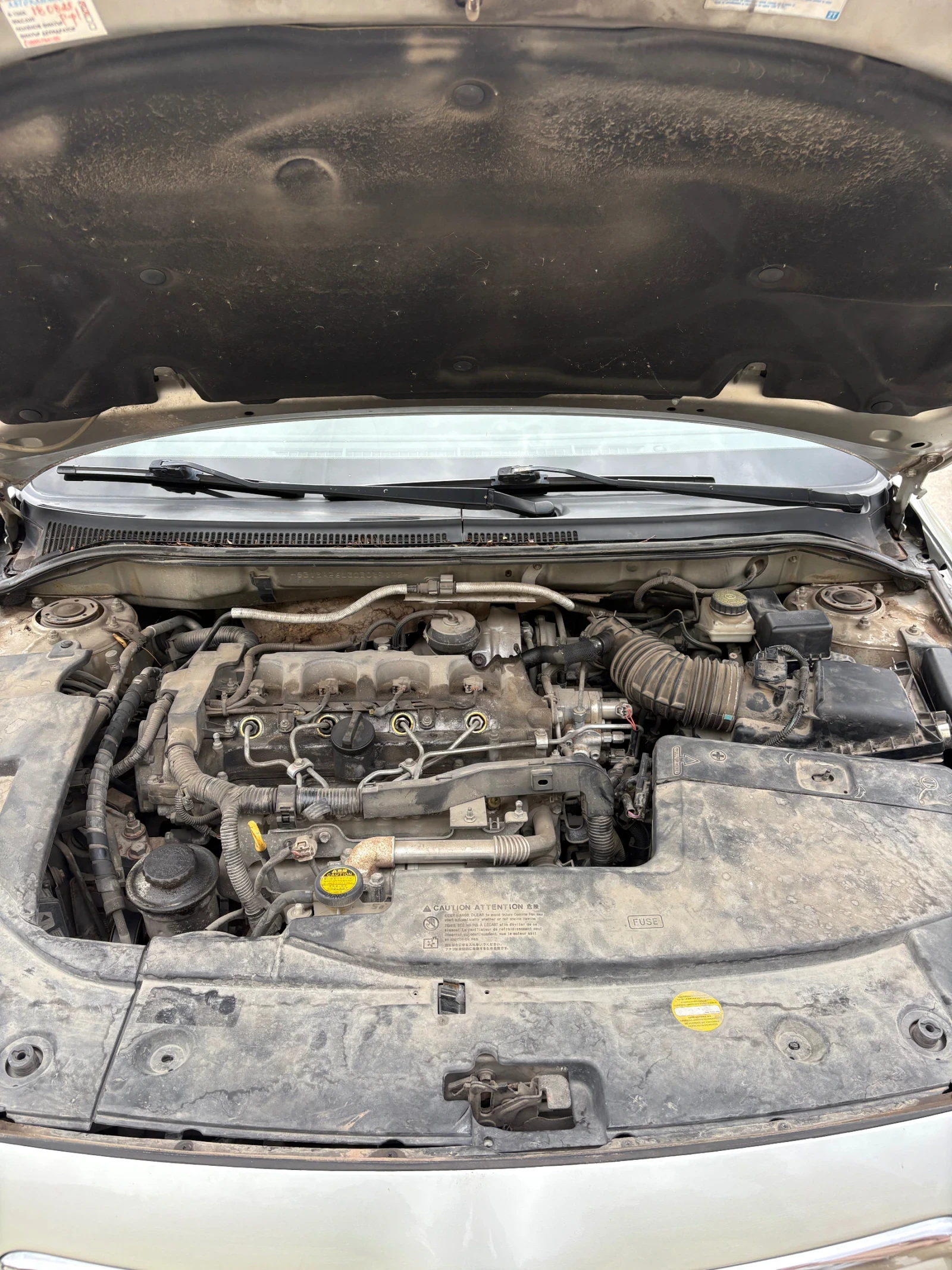Toyota Avensis 2.2 D4D, снимка 14 - Автомобили и джипове - 56552389