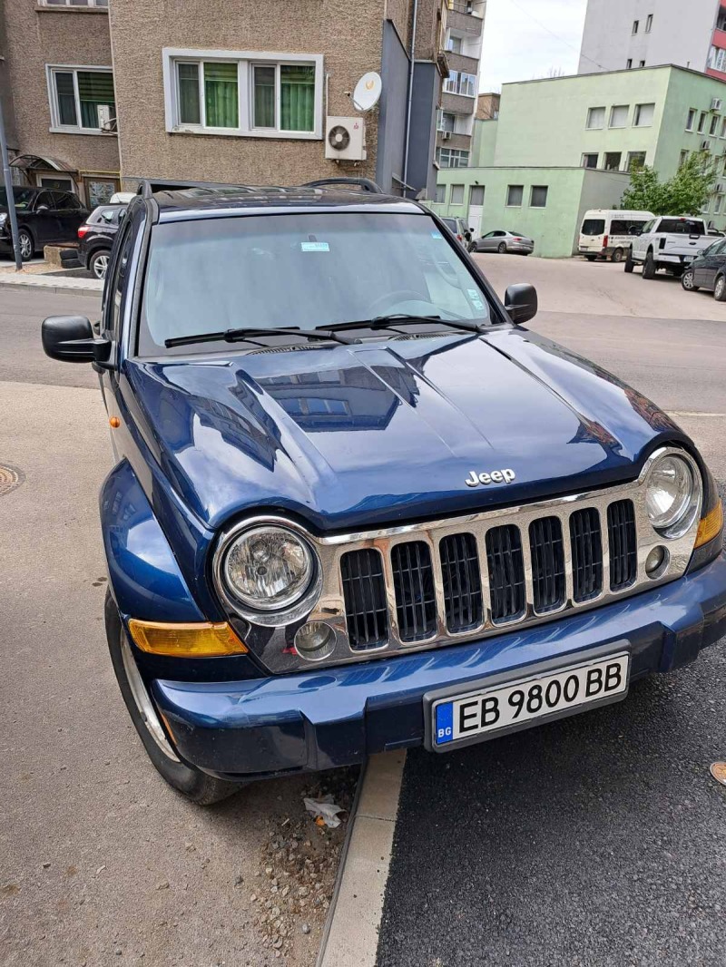 Jeep Cherokee, снимка 1 - Автомобили и джипове - 45698102