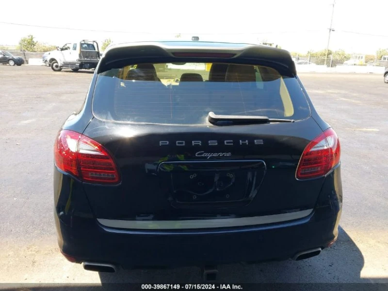 Porsche Cayenne PLATINUM EDITION/Крайна цена до България !!!, снимка 3 - Автомобили и джипове - 47633765