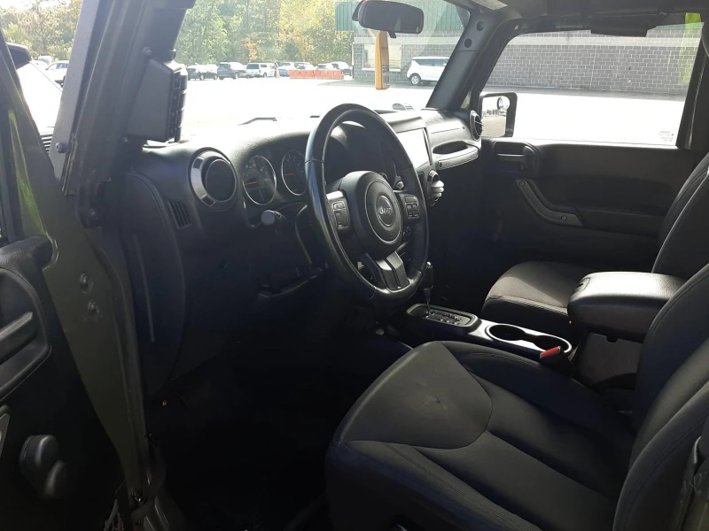 Jeep Wrangler Sport, снимка 9 - Автомобили и джипове - 47778041