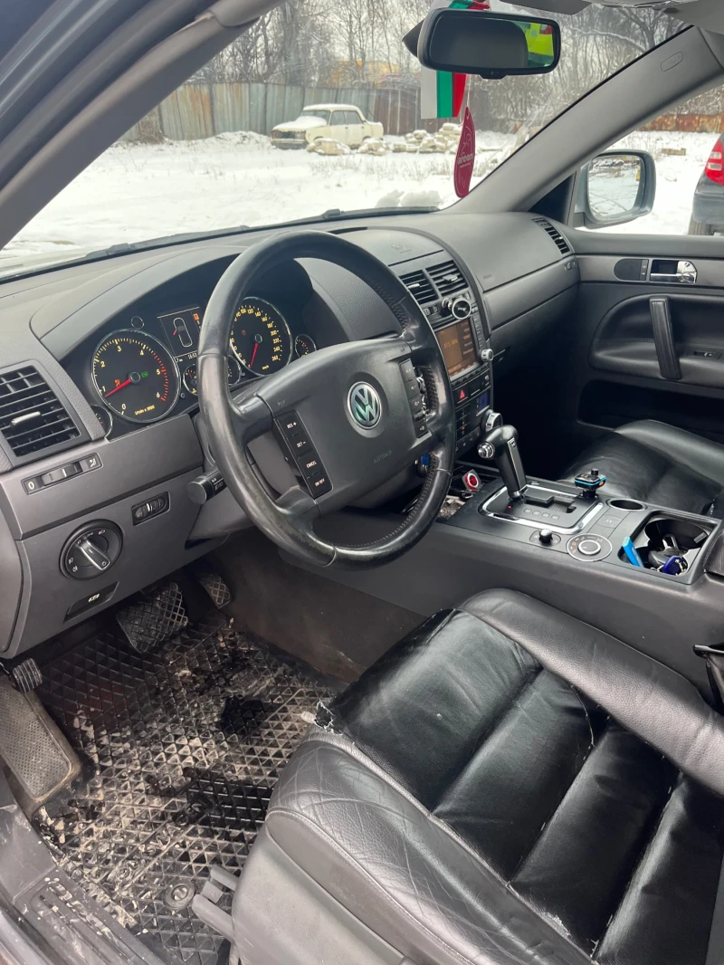 VW Touareg 2.5, снимка 6 - Автомобили и джипове - 49199928