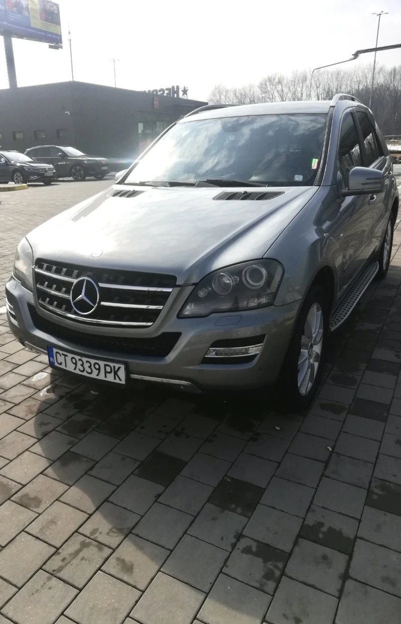 Mercedes-Benz ML 300 GRAND EDITION , снимка 2 - Автомобили и джипове - 49276045