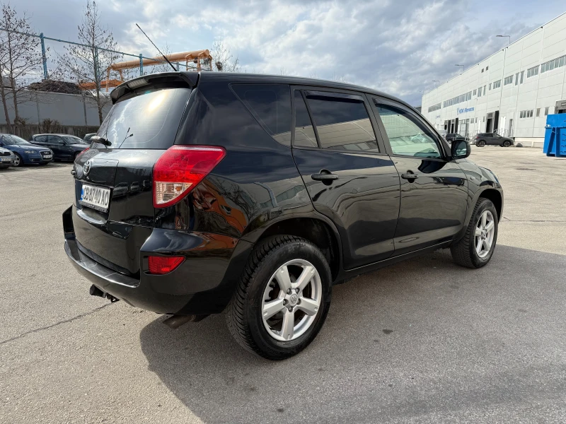 Toyota Rav4 2.2d 136 к.с., снимка 4 - Автомобили и джипове - 49513461