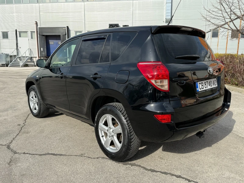 Toyota Rav4 2.2d 136 к.с., снимка 3 - Автомобили и джипове - 49513461