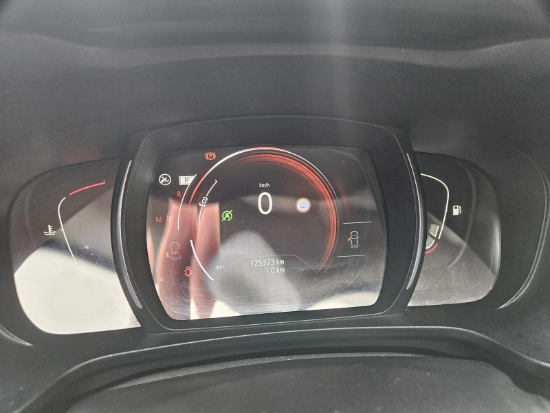 Renault Kadjar 1.5dci Automatic euro6, снимка 13 - Автомобили и джипове - 52546364