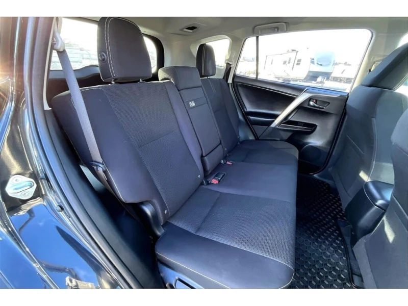 Toyota Rav4 * Hybrid Efficiency | Heated Seats | Alloy Wheels , снимка 16 - Автомобили и джипове - 52802051