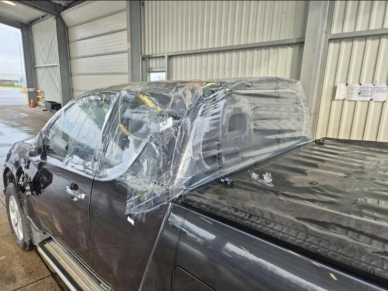 Mitsubishi L200 2.5D 136ks, снимка 13 - Автомобили и джипове - 52818711