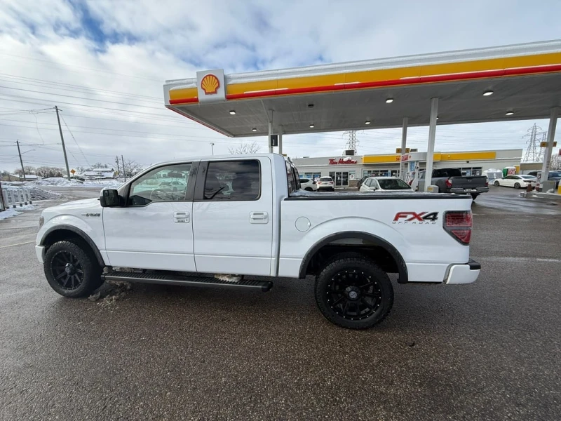 Ford F150 * 4WD SuperCrew * CARFAX * БЕЗ ПЪРВОНАЧАЛНА ВНОСКА, снимка 2 - Автомобили и джипове - 52828239