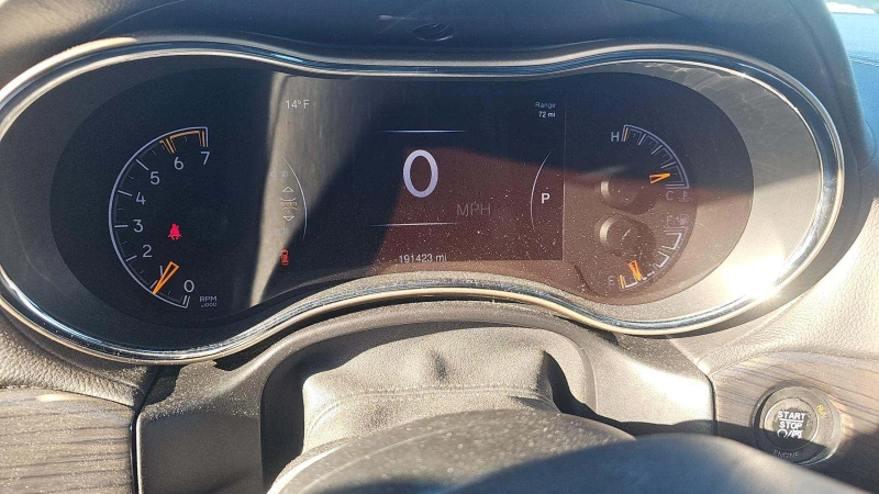 Jeep Grand cherokee Overland, снимка 8 - Автомобили и джипове - 53285317