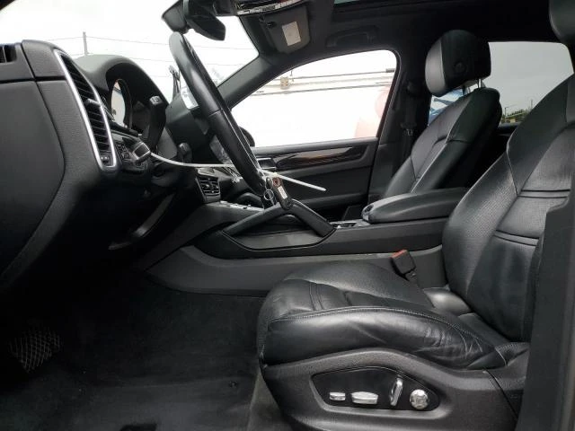 Porsche Cayenne  - изображение 7