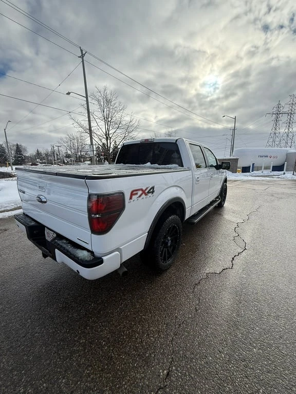 Ford F150 * 4WD SuperCrew * CARFAX * БЕЗ ПЪРВОНАЧАЛНА ВНОСКА, снимка 14 - Автомобили и джипове - 52828239