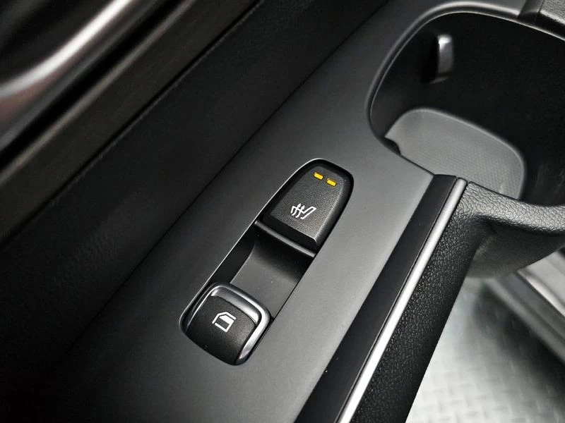 Kia Sorento 2.2 280 hp Automatic, снимка 17 - Автомобили и джипове - 55740156