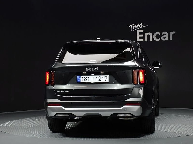 Kia Sorento 2.2 280 hp Automatic, снимка 4 - Автомобили и джипове - 55740156