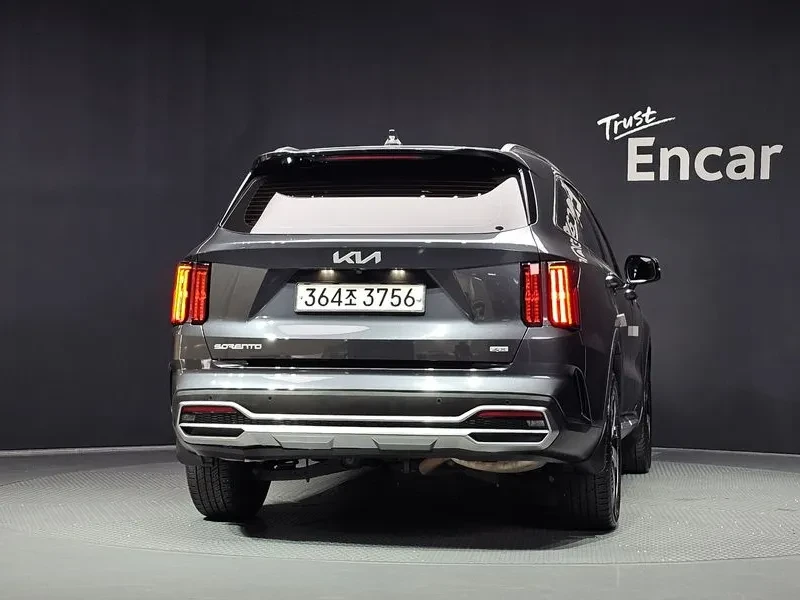Kia Sorento 2.2 CRDI 4WD - САМО 30% АВАНС, снимка 4 - Автомобили и джипове - 55899874