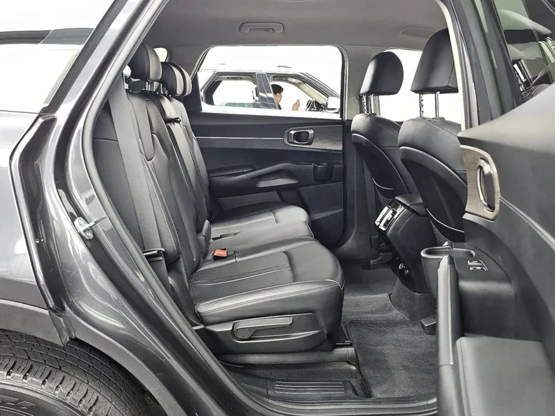 Kia Sorento 2.2 CRDI 4WD - САМО 30% АВАНС, снимка 12 - Автомобили и джипове - 55899874