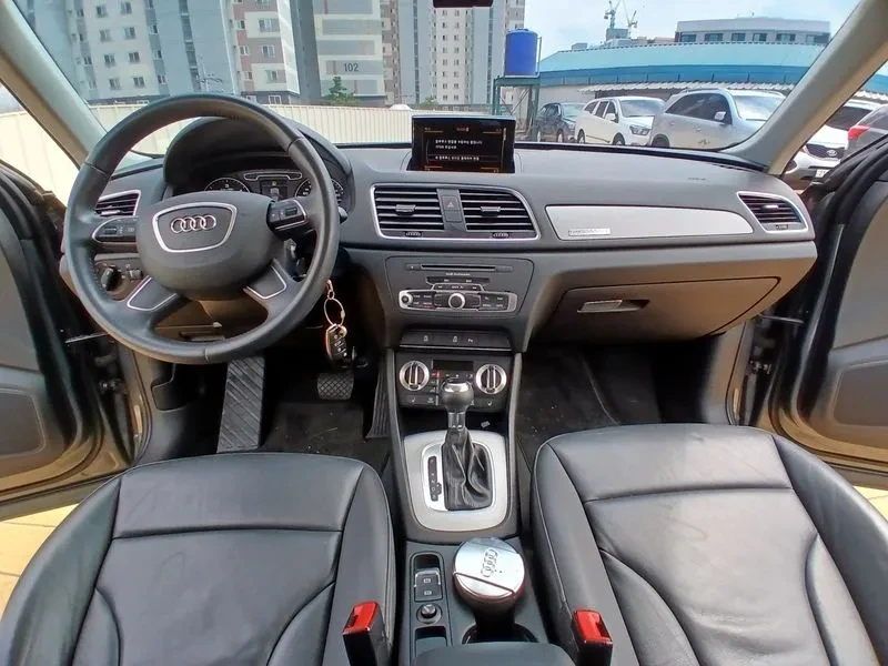 Audi Q3 2.0 TDI Quattro - САМО 30% АВАНС, снимка 10 - Автомобили и джипове - 56066340