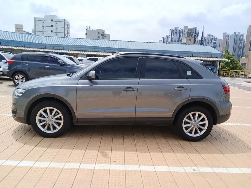 Audi Q3 2.0 TDI Quattro - САМО 30% АВАНС, снимка 3 - Автомобили и джипове - 56066340