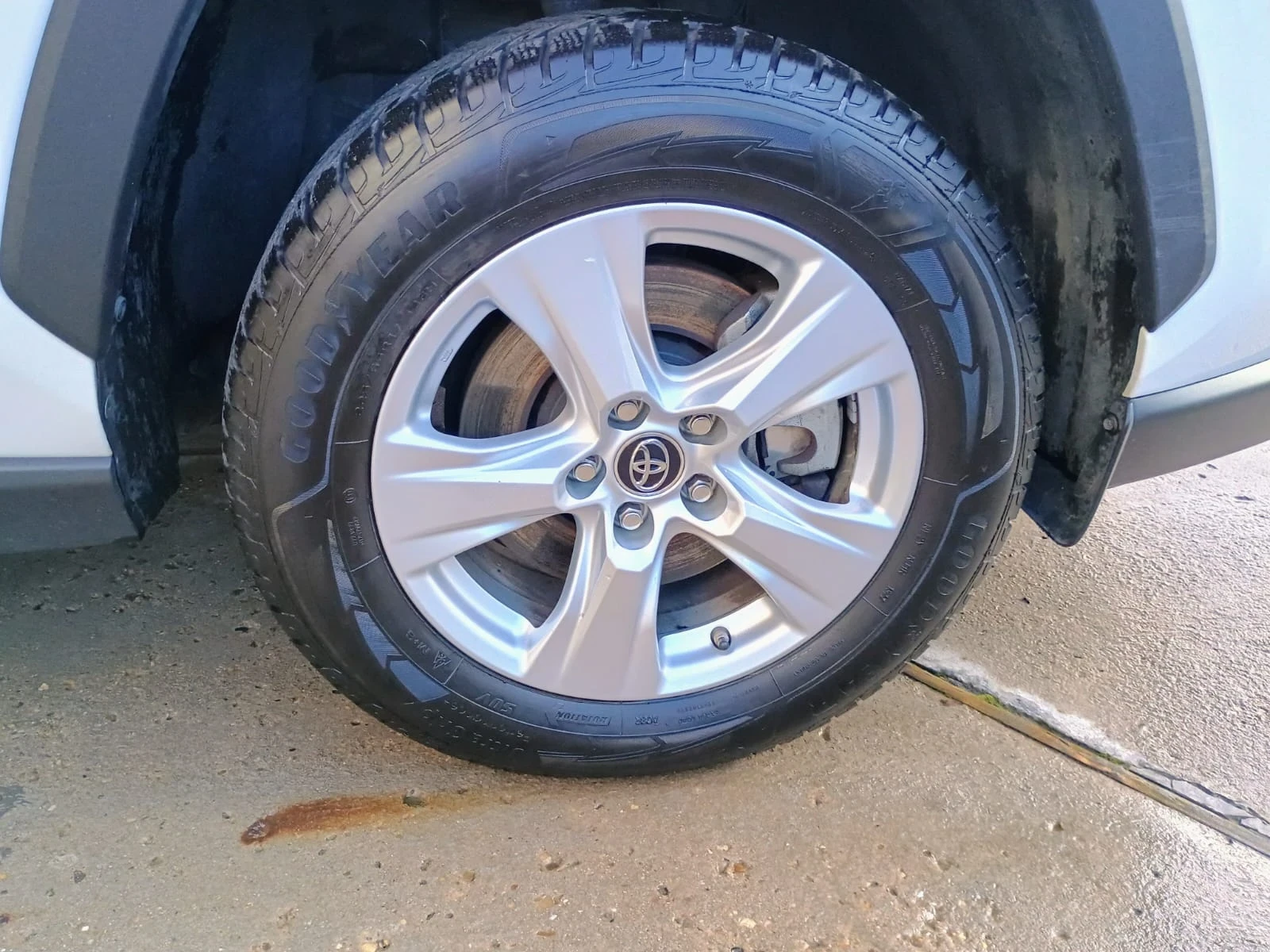 Toyota Rav4 Toyota RAV4 AWD.2.5 Hybrid 222hp. 84000км - изображение 9