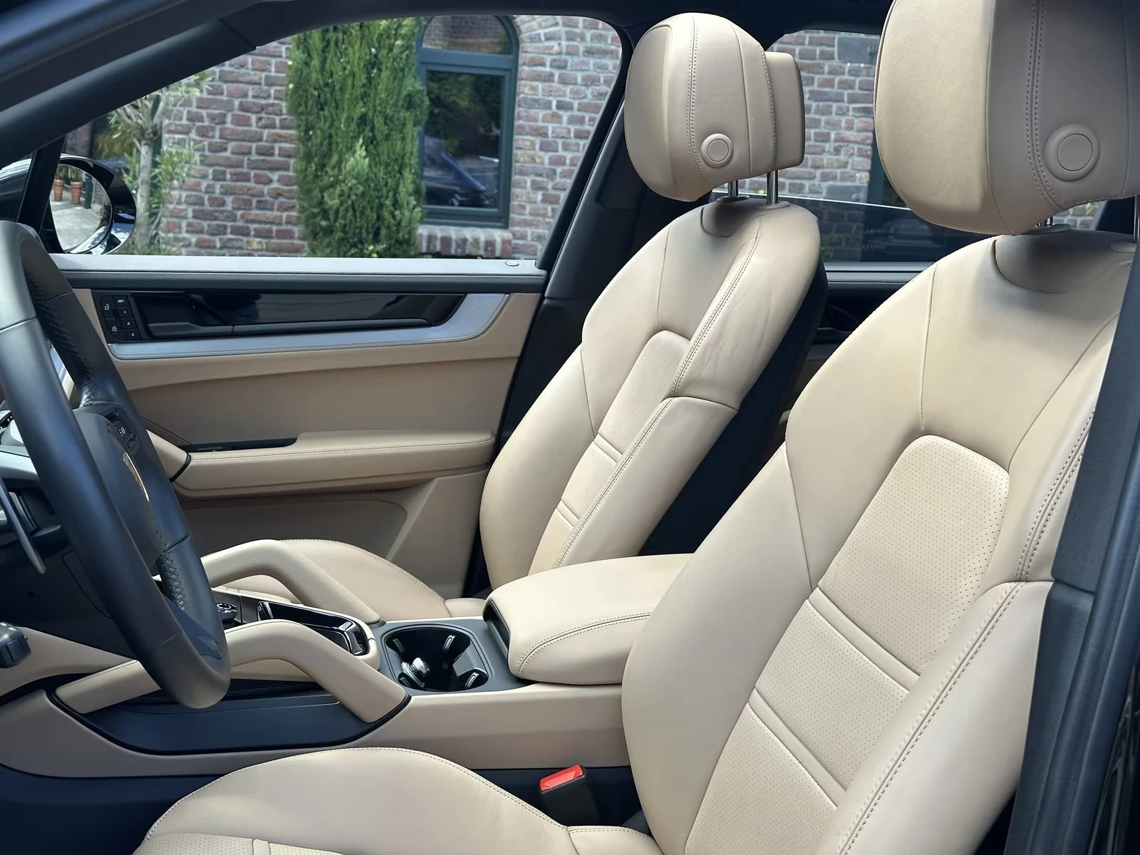 Porsche Cayenne TURBO-E-HYBRID/470HP/PANO/BO/З-ЗАВИВАНЕ/360/635v - изображение 9
