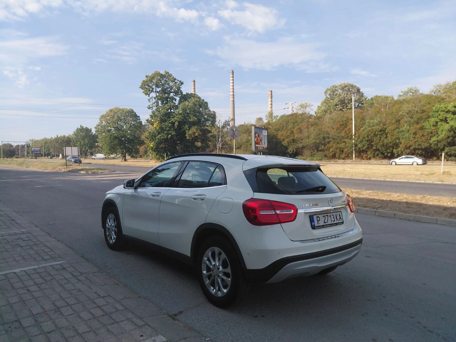 Mercedes-Benz GLA 200d 4MATIC - изображение 4