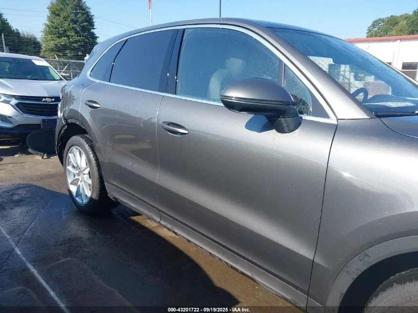 Porsche Cayenne 3.0L V-6 DI, DOHC, VVT, TURBO, 335HP All Wheel - изображение 6