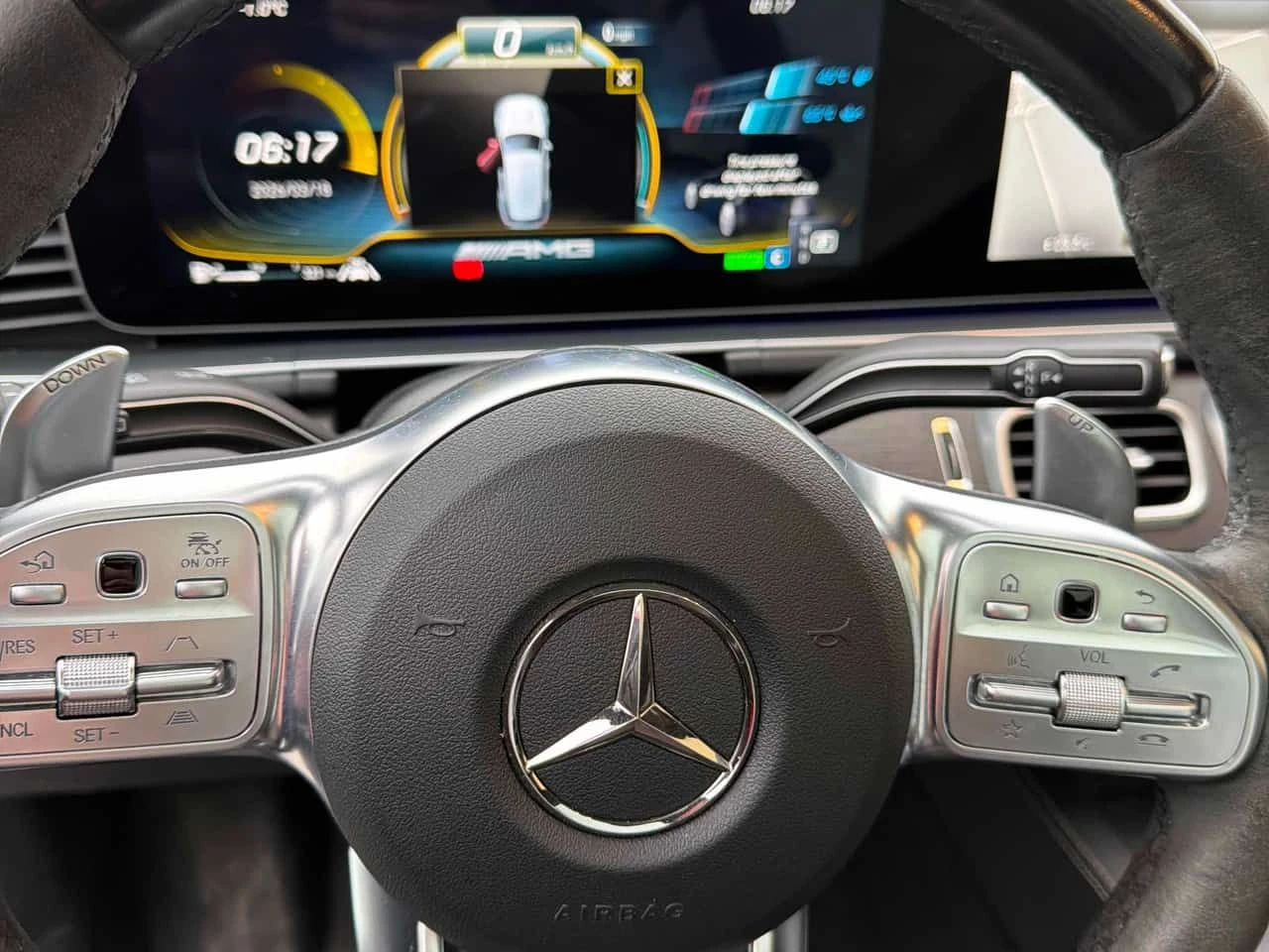 Mercedes-Benz GLE 53 4MATIC | DISTRONIC| AIRMATIC| 360| HUD| ОБДУХ| BURMESTER, снимка 10 - Автомобили и джипове - 54011471