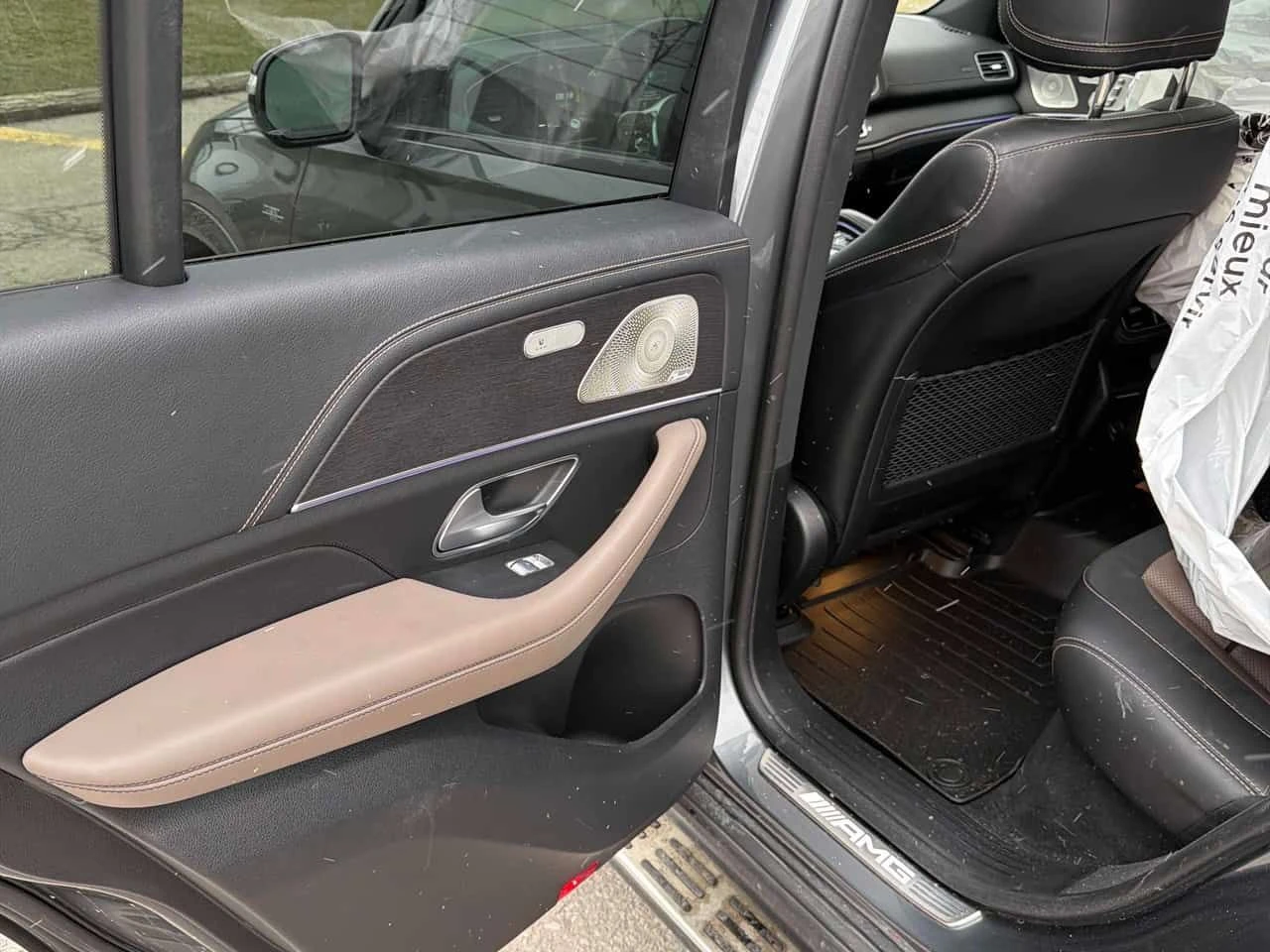 Mercedes-Benz GLE 53 4MATIC | DISTRONIC| AIRMATIC| 360| HUD| ОБДУХ| BURMESTER, снимка 16 - Автомобили и джипове - 54011471