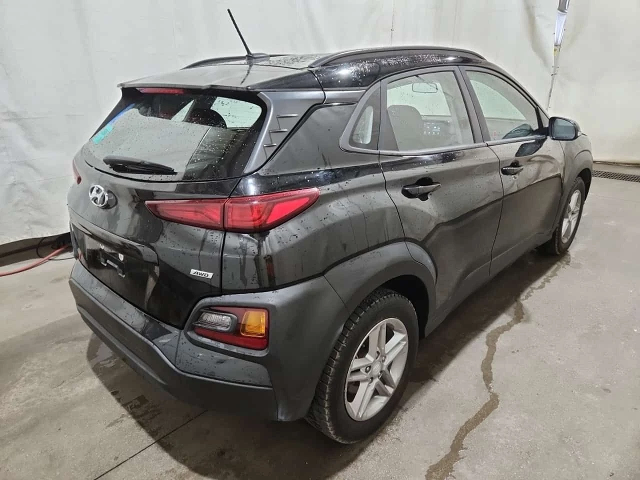 Hyundai Kona * ESSENTIAL * АВТОКРЕДИТ БЕЗ ПЪРВОНАЧАЛНА ВНОСКА *, снимка 3 - Автомобили и джипове - 54597260