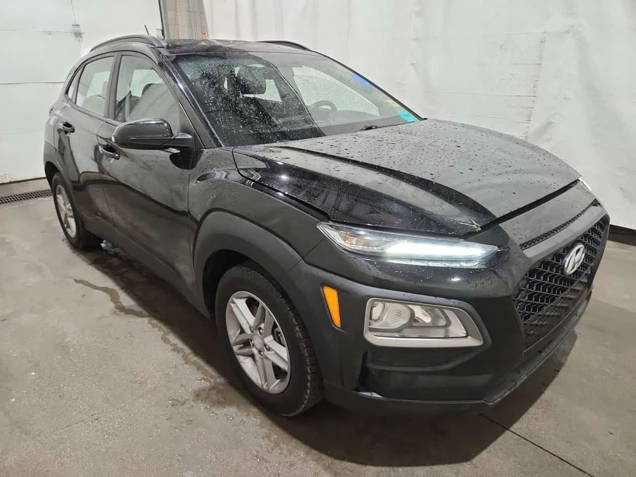 Hyundai Kona * ESSENTIAL * АВТОКРЕДИТ БЕЗ ПЪРВОНАЧАЛНА ВНОСКА *, снимка 2 - Автомобили и джипове - 54597260