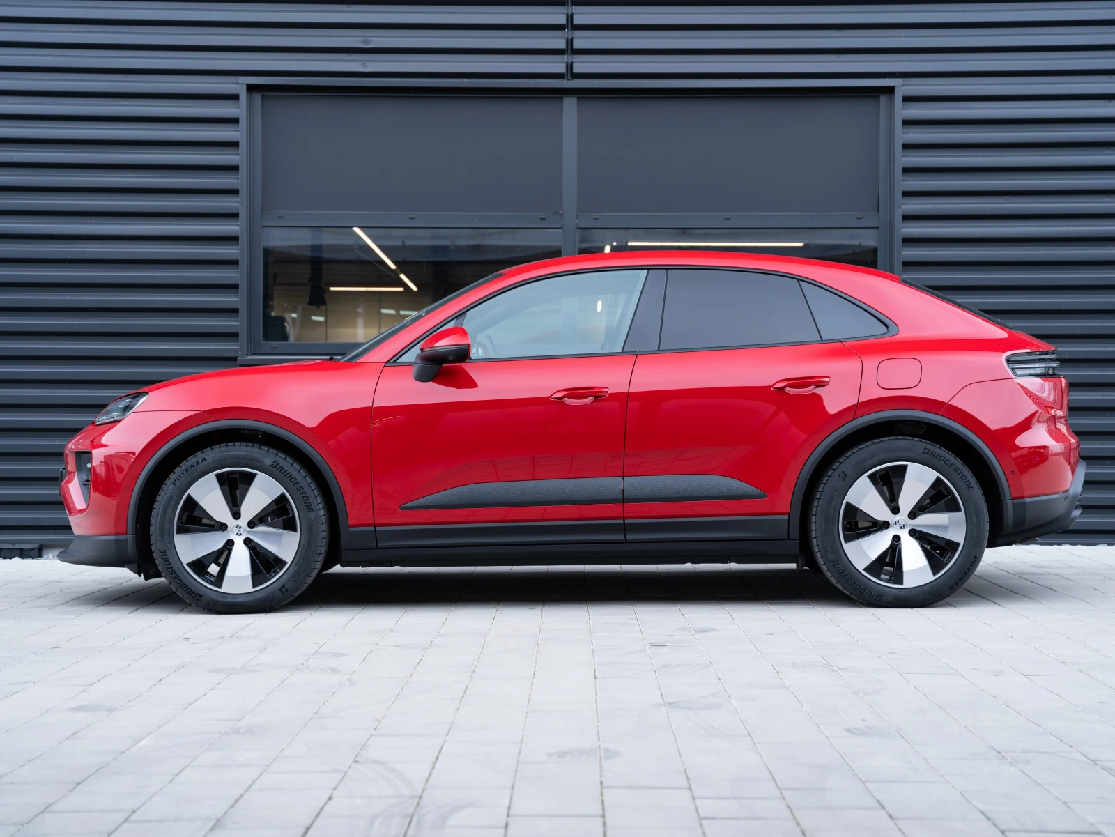 Porsche Macan 4, снимка 2 - Автомобили и джипове - 54759100