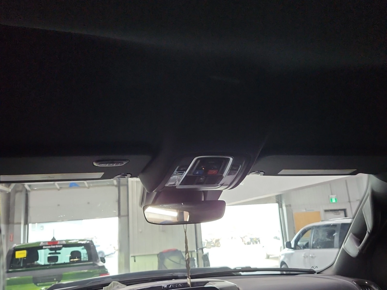 Dodge RAM 1500 5.7L 8cyl 4WD | Mobile.bg � ����������� 13