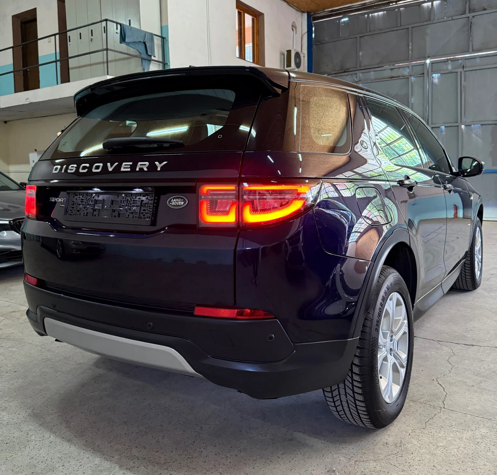 Land Rover Discovery Sport PLUG-IN ХИБРИД 4x4.* ГАРАНЦИОНЕН* 67000км.* + ДДС, снимка 7 - Автомобили и джипове - 55036384