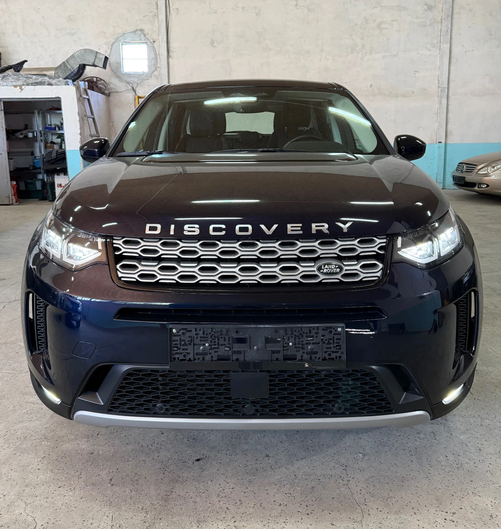 Land Rover Discovery Sport PLUG-IN ХИБРИД 4x4.* ГАРАНЦИОНЕН* 67000км.* + ДДС, снимка 2 - Автомобили и джипове - 55036384