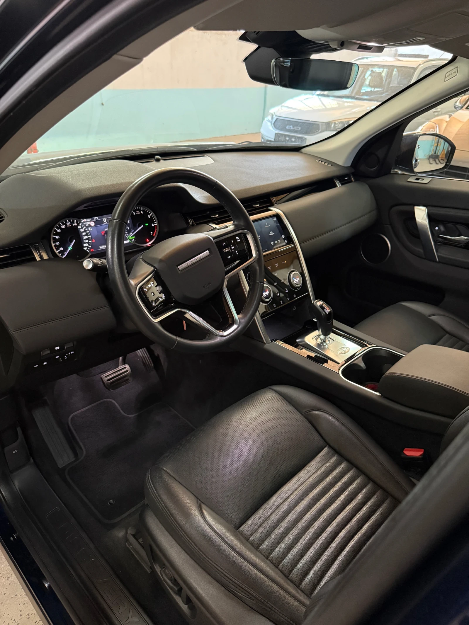 Land Rover Discovery Sport PLUG-IN ХИБРИД 4x4.* ГАРАНЦИОНЕН* 67000км.* + ДДС, снимка 11 - Автомобили и джипове - 55036384