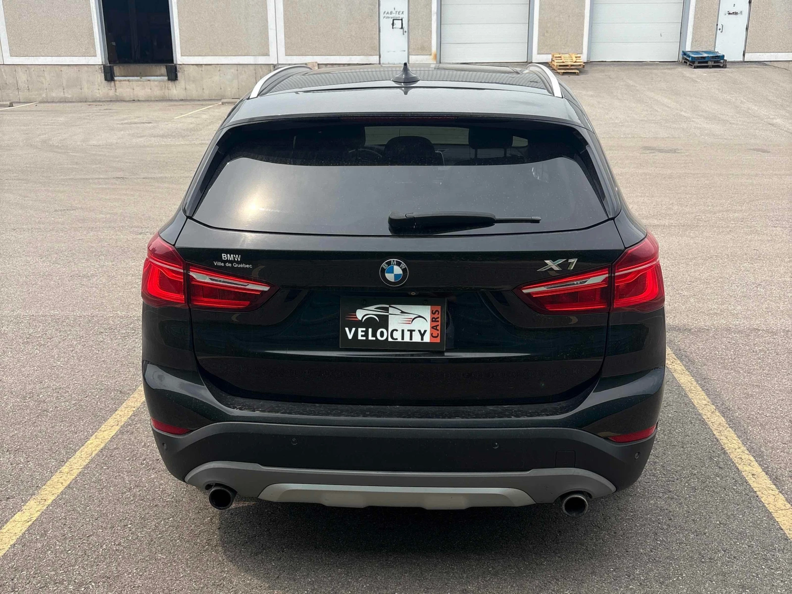 BMW X1 * xDrive28i * АВТОКРЕДИТ БЕЗ ПЪРВОНАЧАЛНА ВНОСКА* , снимка 4 - Автомобили и джипове - 55984343