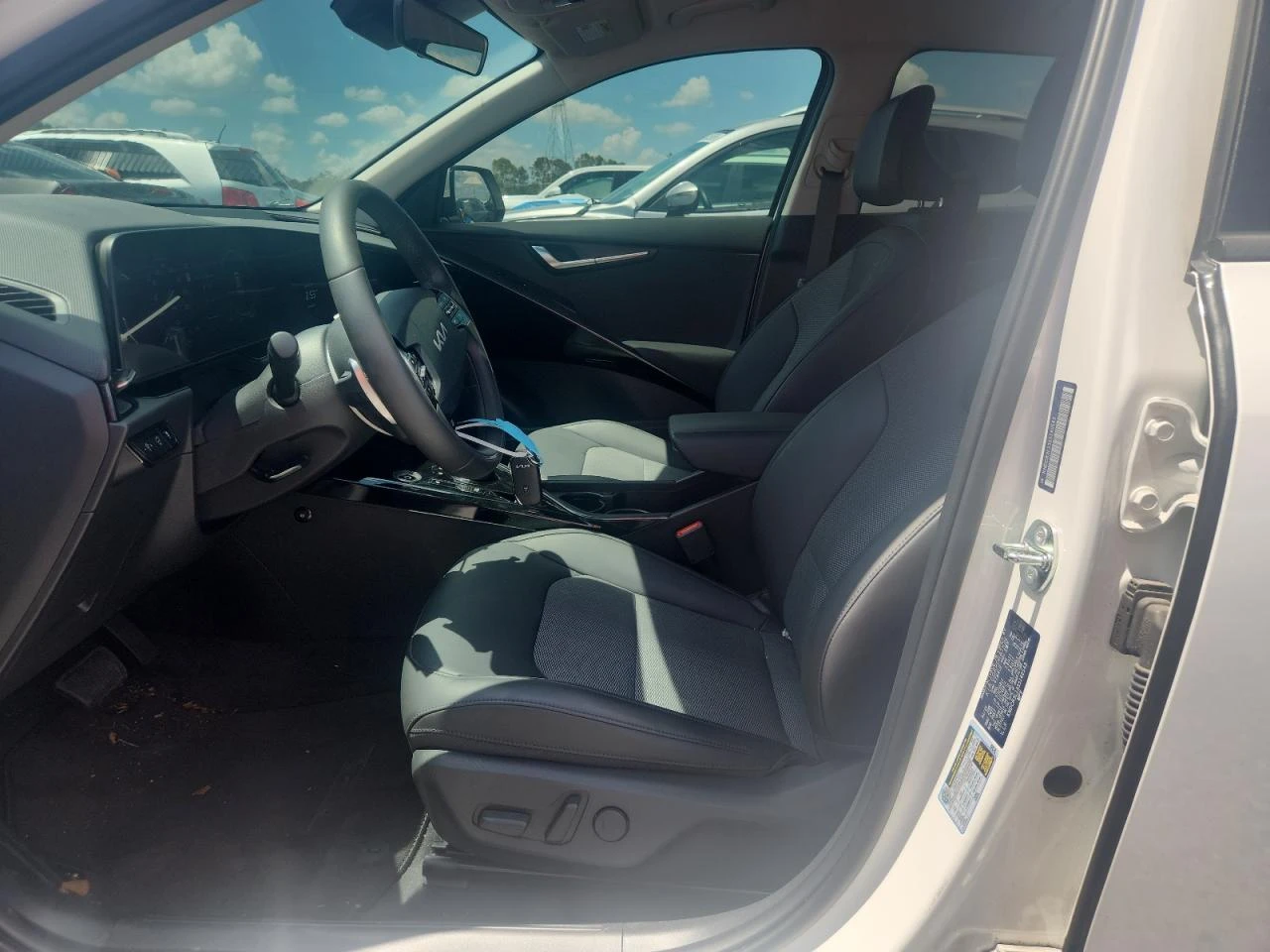 Kia Niro * WIND* , снимка 10 - Автомобили и джипове - 56181105
