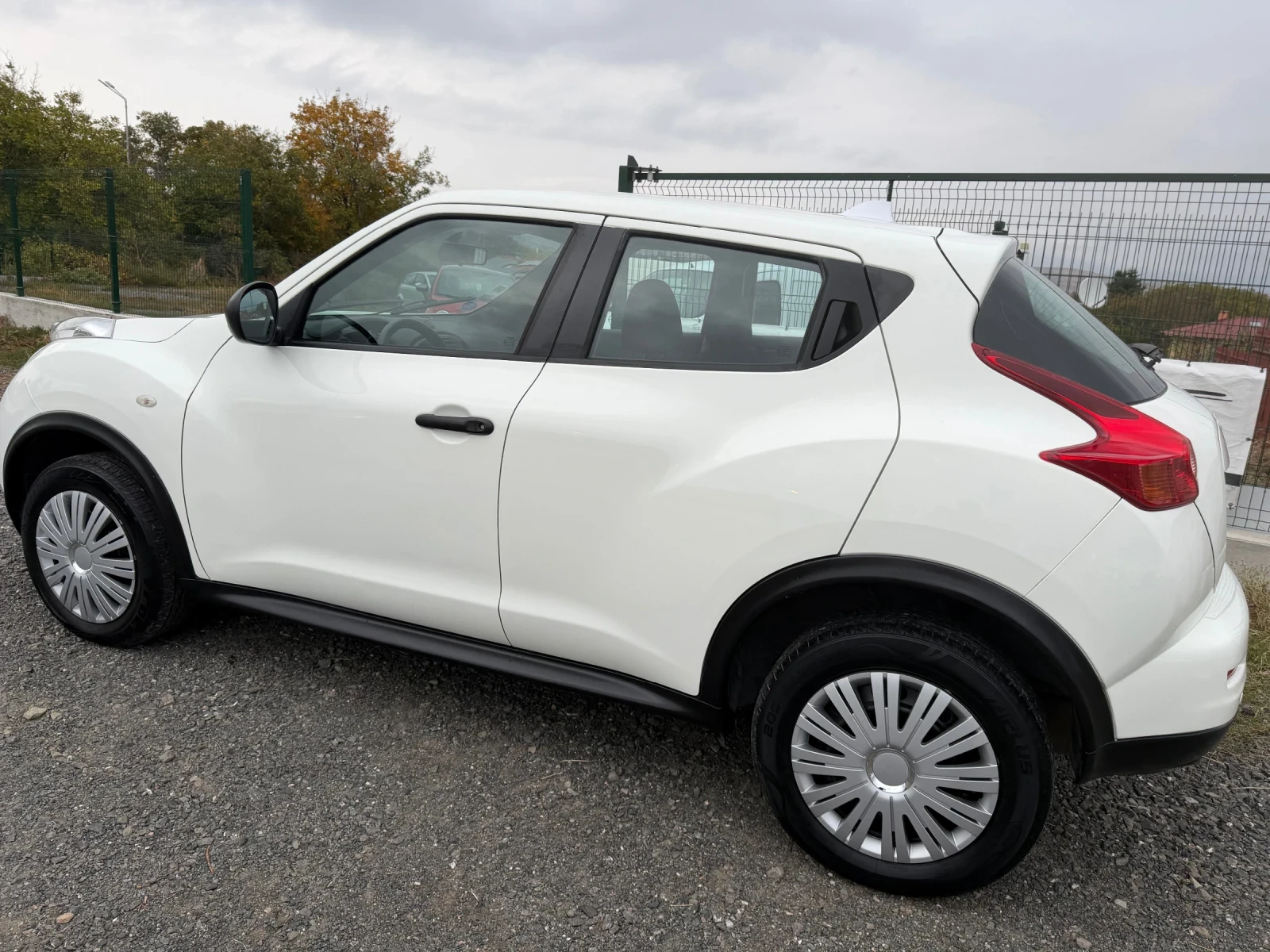 Nissan Juke 1.6 86хил., снимка 4 - Автомобили и джипове - 56659933