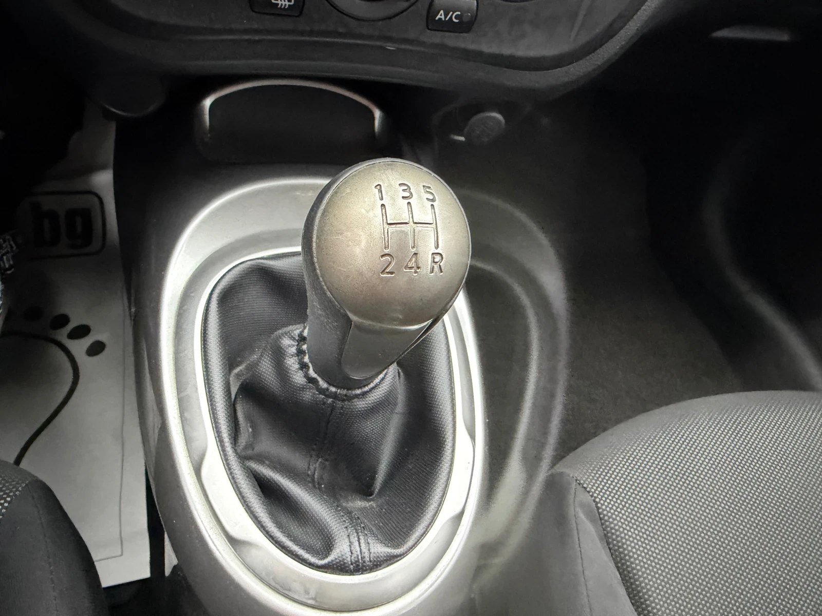 Nissan Juke 1.6 86хил., снимка 14 - Автомобили и джипове - 56659933