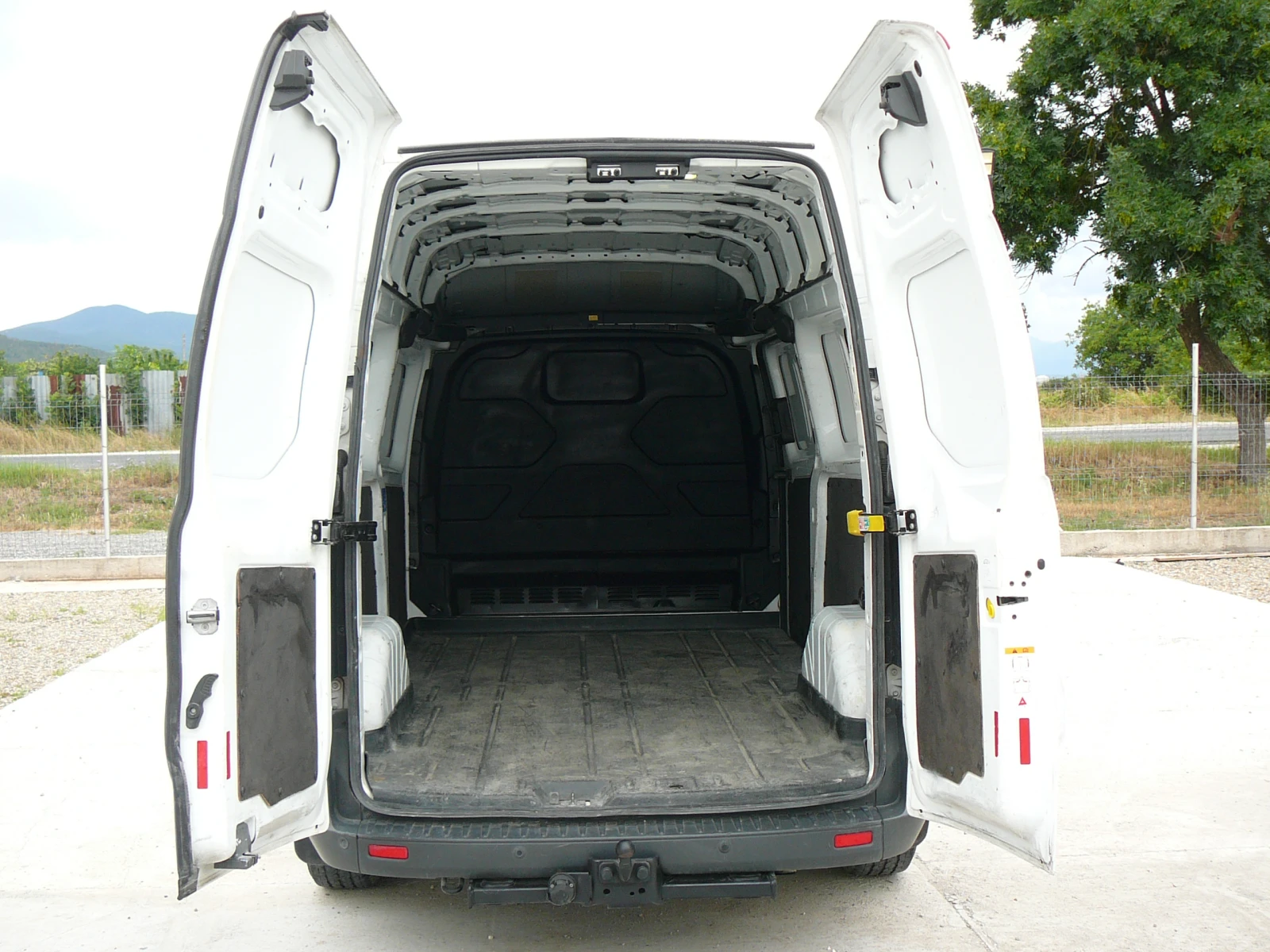 Ford Transit Custom 2.2tdci L2 H2, снимка 12 - Бусове и автобуси - 55213269