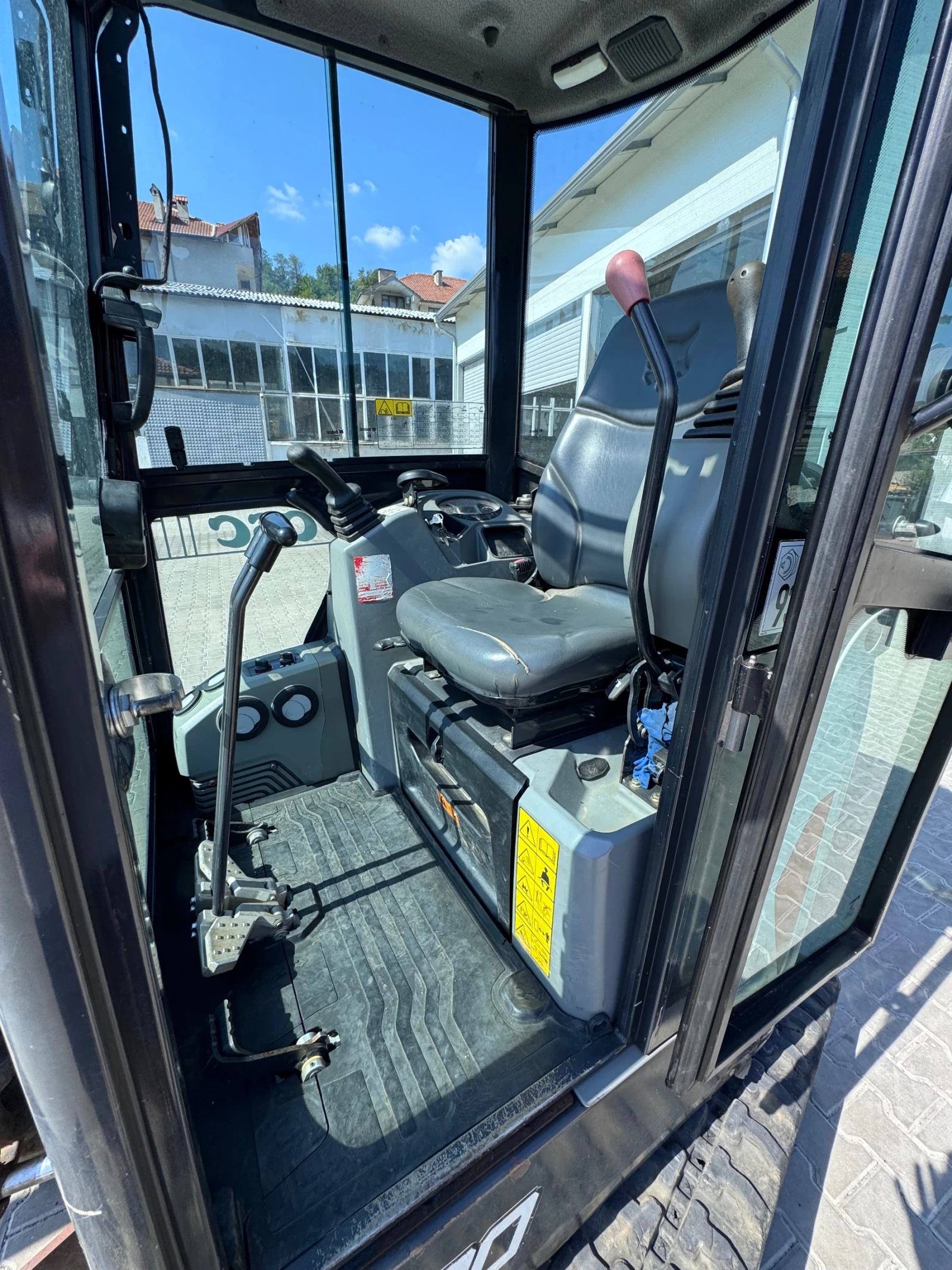 Багер Bobcat E20 - изображение 6