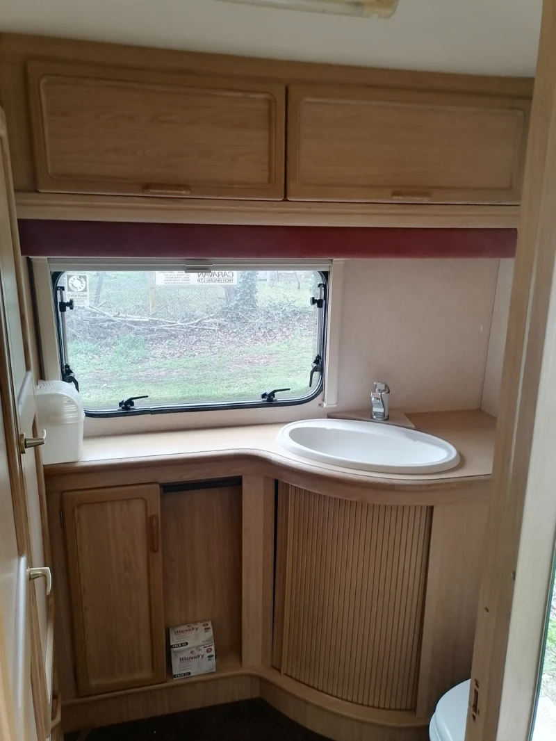 Каравана Други Abbey gts 216, снимка 7 - Каравани и кемпери - 52498612