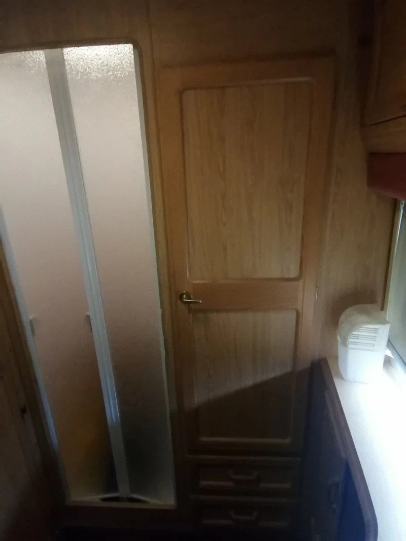 Каравана Други Abbey gts 216, снимка 8 - Каравани и кемпери - 52498612