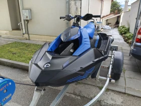 Джет Bombardier Sea Doo SPARK TRIXX 2UP, снимка 4