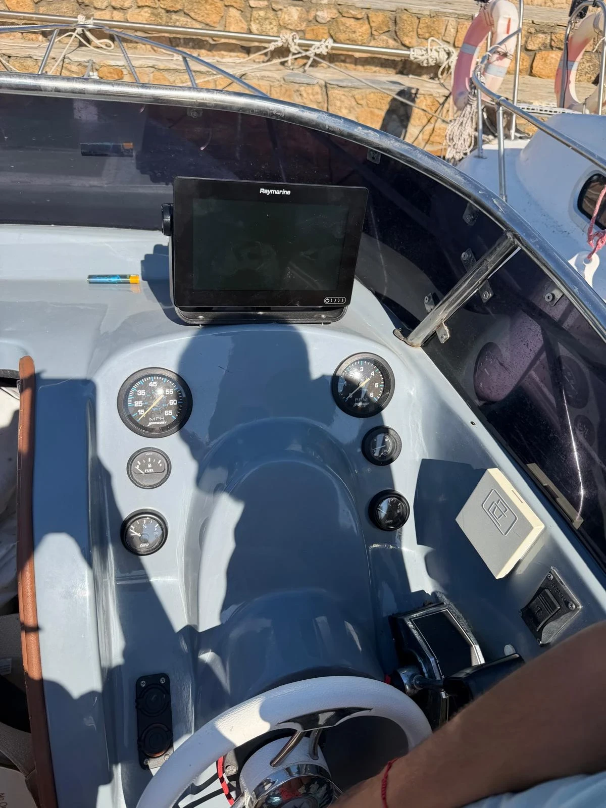 Моторна яхта Marin Boat 8.05 cabrio, снимка 9 - Воден транспорт - 55507237