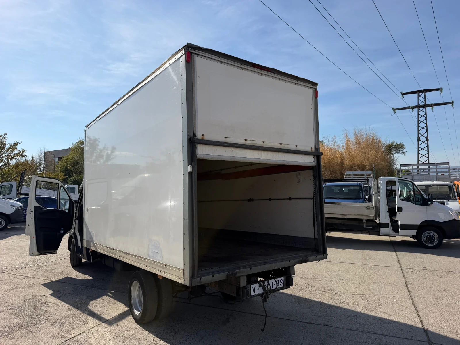 Фургон Iveco Daily, снимка 2 - Части - 56425882