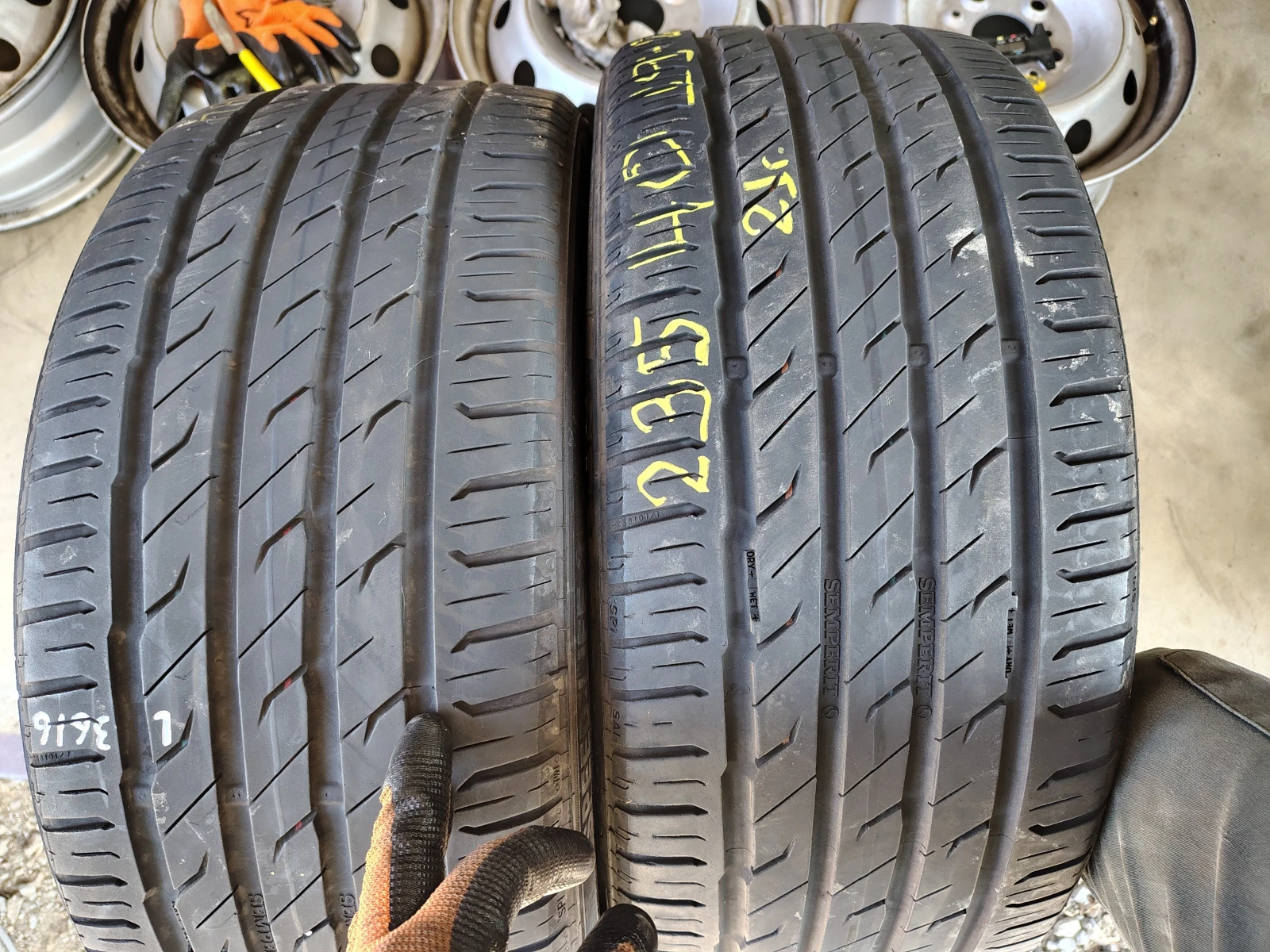  235/40R19 | Mobile.bg   2