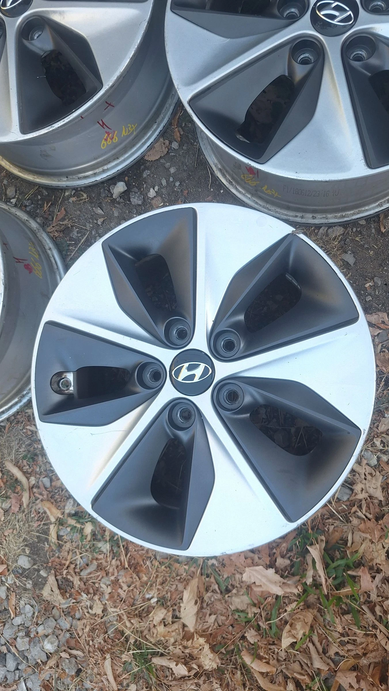 Джанти за Hyundai Ioniq, снимка 3 - Гуми и джанти - 56012635