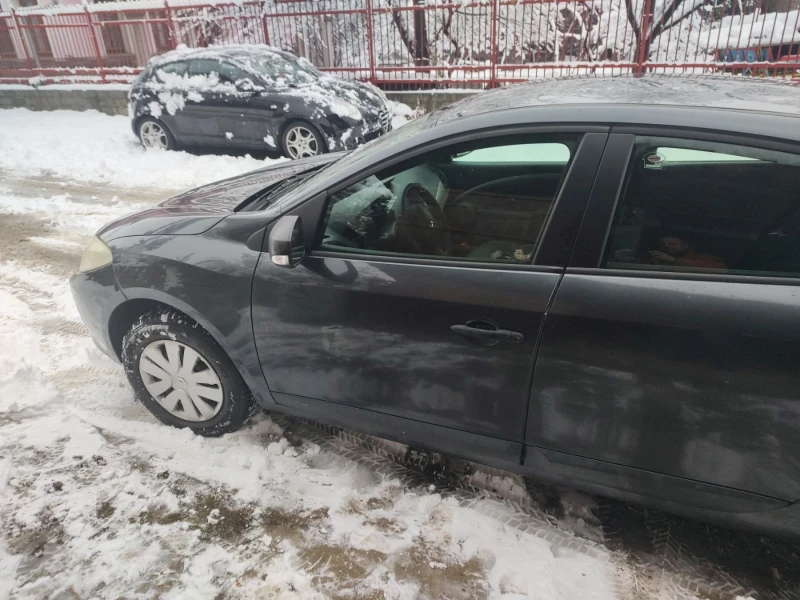 Renault Fluence, снимка 3 - Автомобили и джипове - 47945085