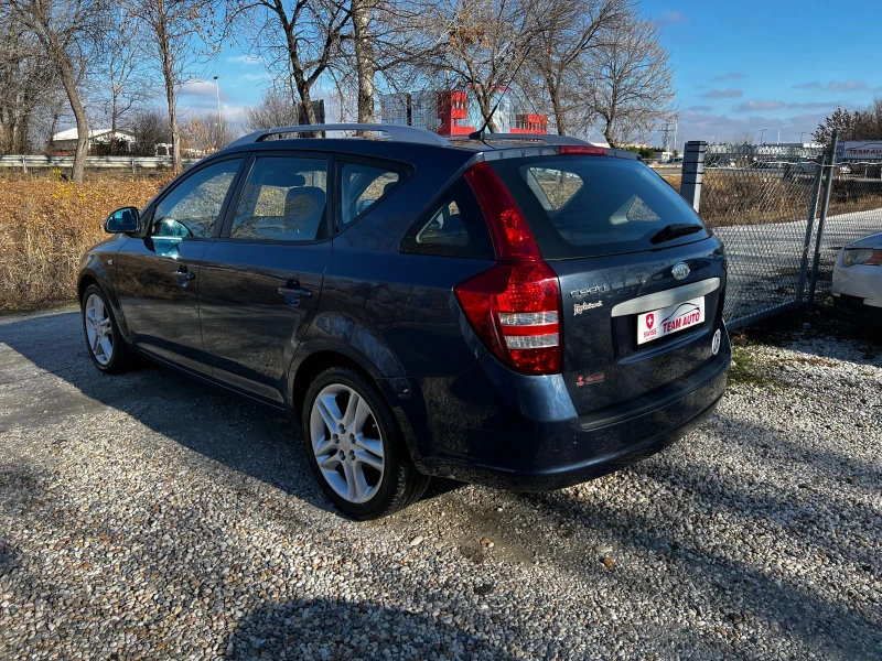 Kia Ceed 1.6 CRDI AUTOMATIK SWISS, снимка 5 - Автомобили и джипове - 48280930