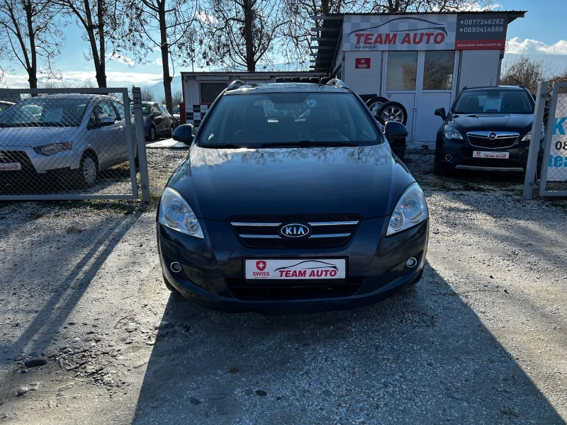 Kia Ceed 1.6 CRDI AUTOMATIK SWISS, снимка 1 - Автомобили и джипове - 48280930